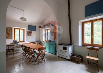 Sala da pranzo - Casa indipendente Via Tufi
 
14, Maiolati Spontini - foto 5