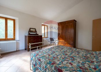 Camera / camera da letto - Casa indipendente Via Tufi
 
14, Maiolati Spontini - foto 17