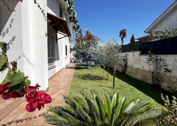 Giardino - Casa semi indipendente Viale Piave
 
70A, Ardea - foto 30