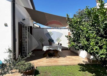 Terrazza - Casa semi indipendente Viale Piave
 
70A, Ardea - foto 32