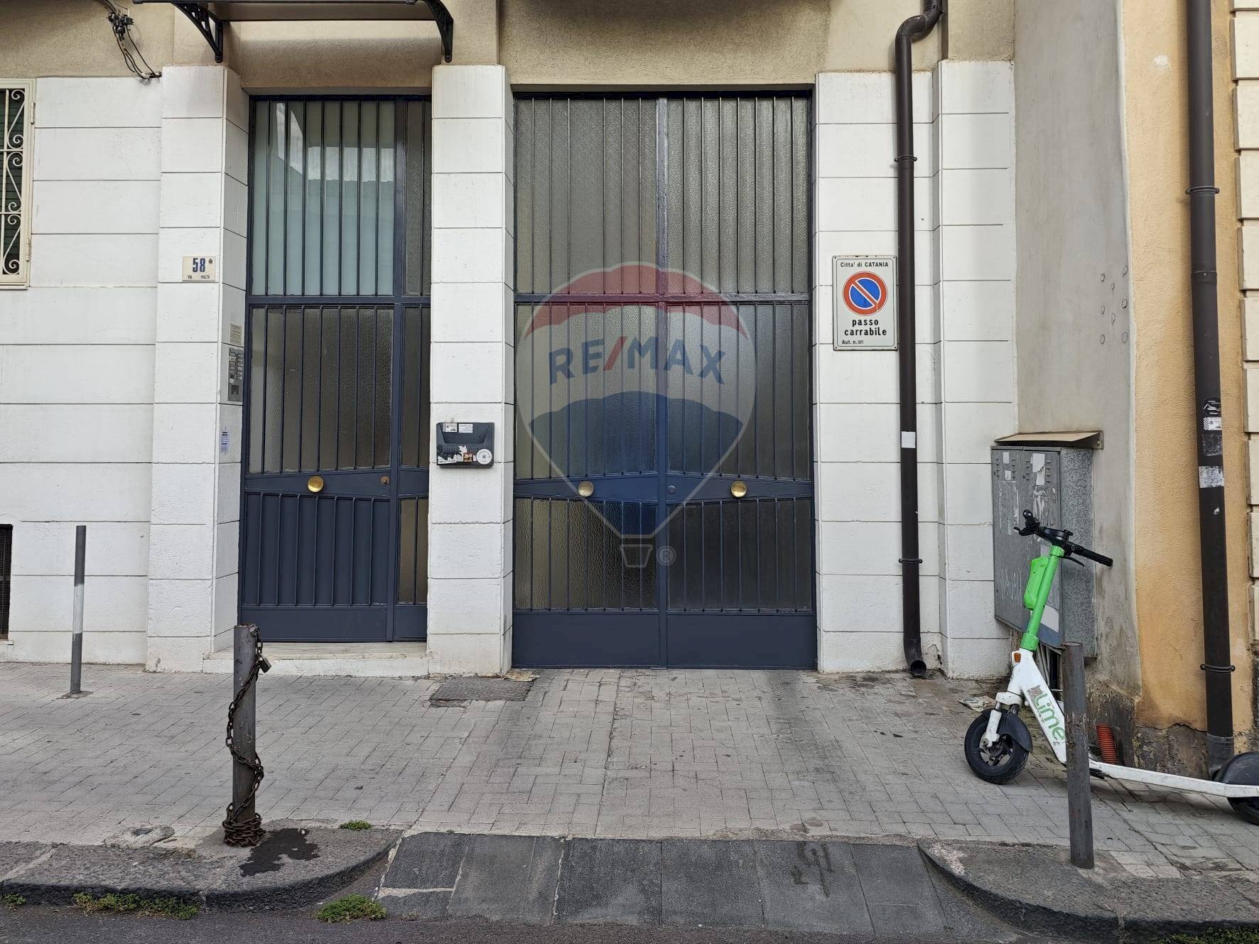 Edificio all\'aperto - Box Via Malta
 
58, Catania - foto 2