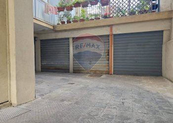 Edificio all\'aperto - Box Via Malta
 
58, Catania - foto 4