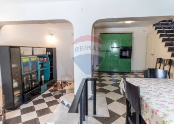 Sala da pranzo - Casa indipendente via  Nuova
 
25, Malvagna - foto 8