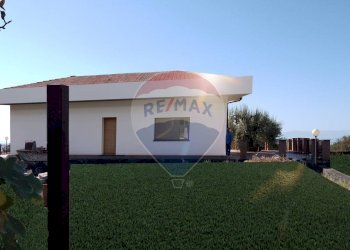 Casa all\'aperto - Villa via umberto
snc, San Pietro Clarenza - photo 3