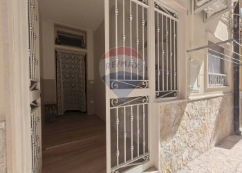 Scale - Bilocale Via Enrico Toti
 
42, Manfredonia - foto 31