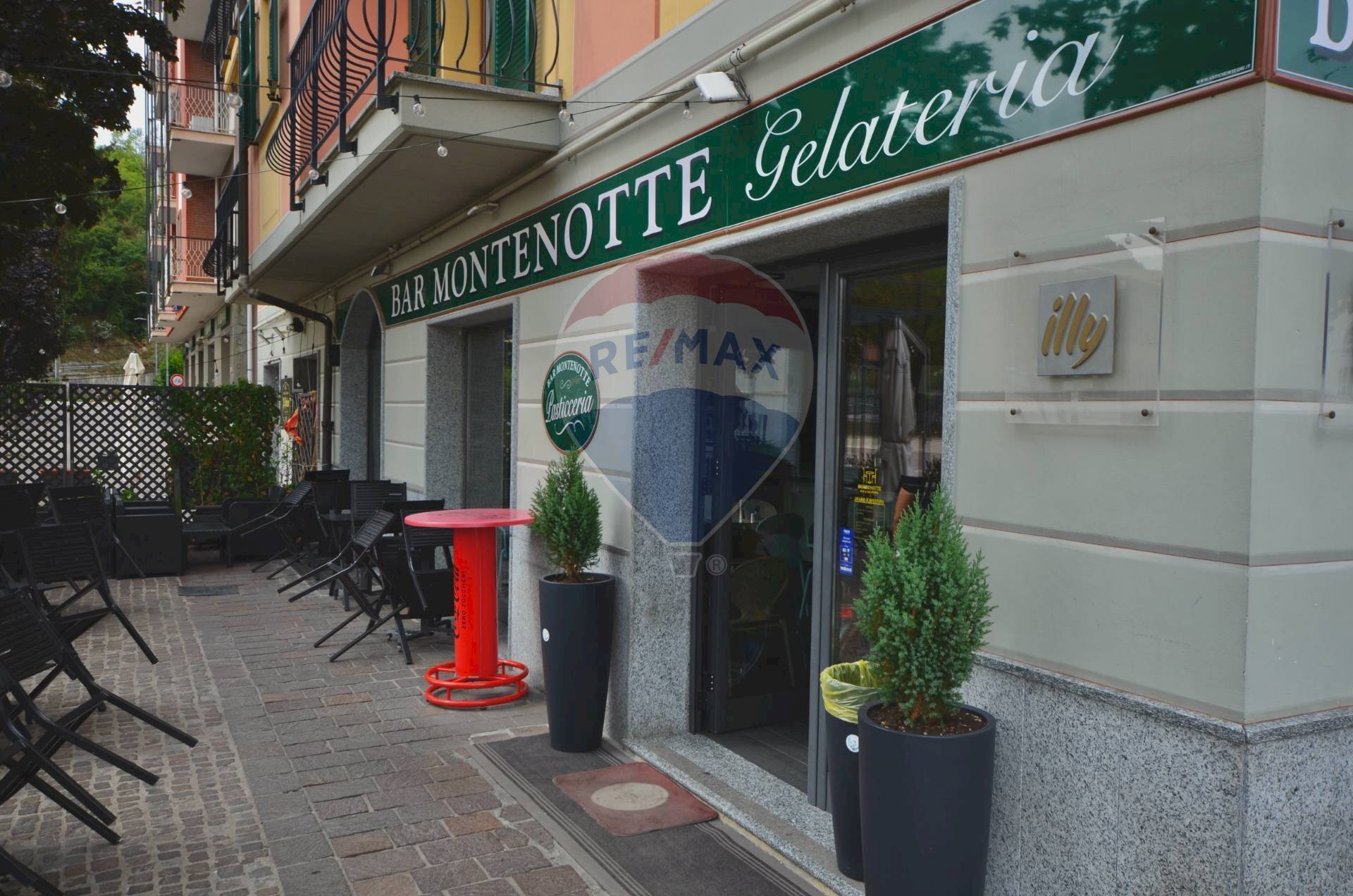 Terrazza - Bar Tavola Calda - Fredda Piazza della Vittoria
 
28, Cairo Montenotte - foto 2