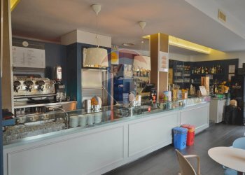 Cucina - Bar Tavola Calda - Fredda Piazza della Vittoria
 
28, Cairo Montenotte - foto 18