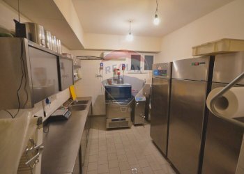 Cucina - Bar Tavola Calda - Fredda Piazza della Vittoria
 
28, Cairo Montenotte - foto 28