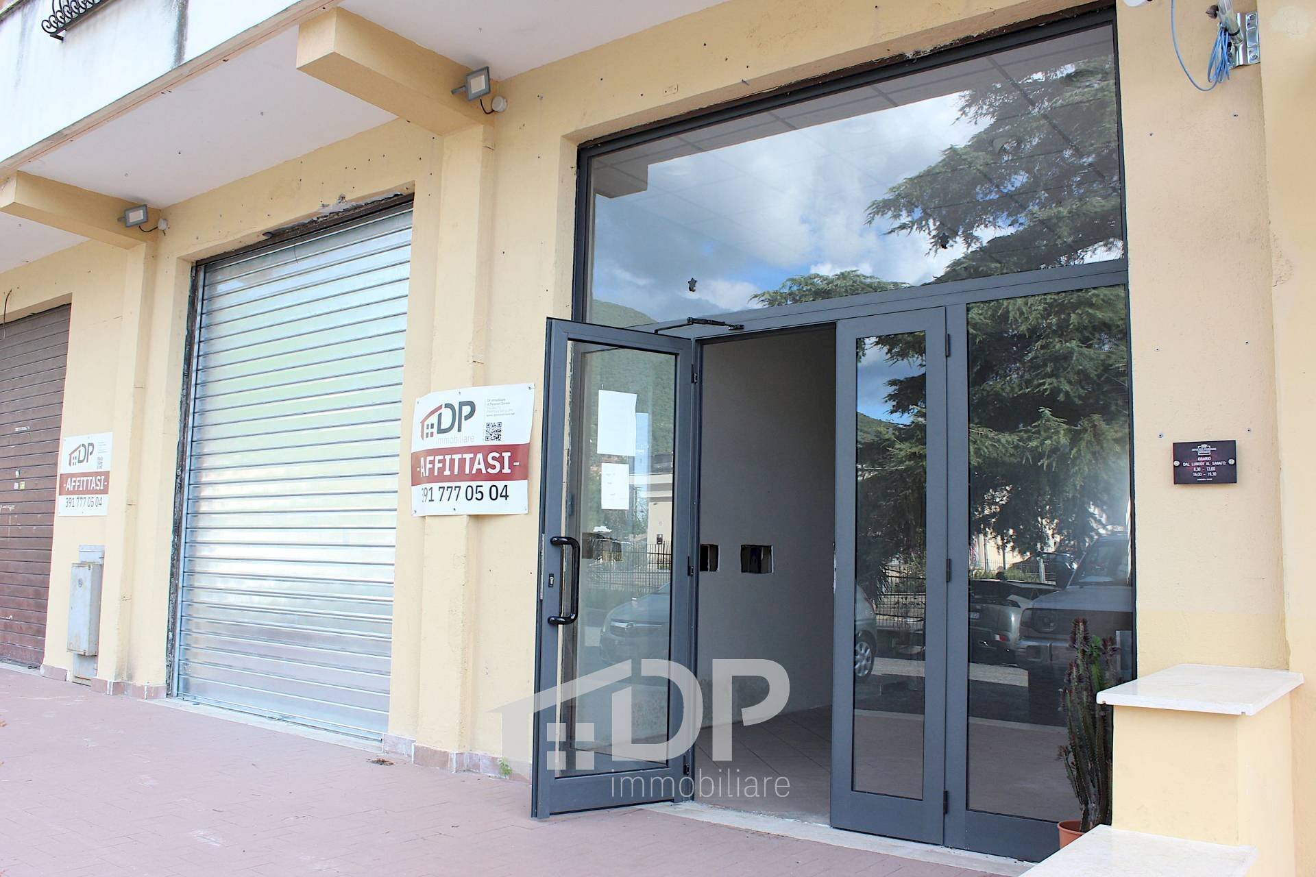 Foto 1 - Locale Commerciale Viale Giovanni XXIII
 
snc, Palombara Sabina - foto 1