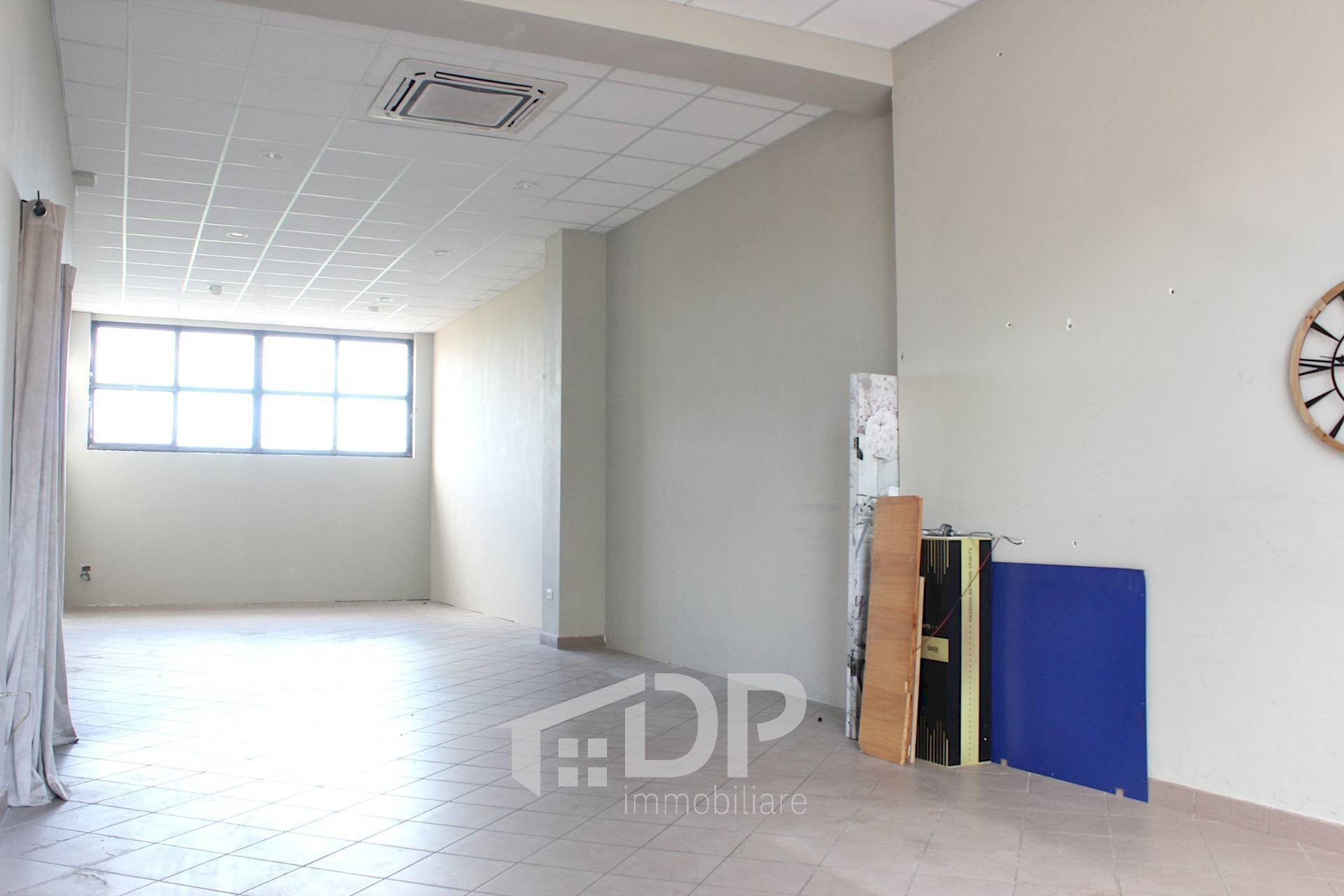 Foto 2 - Locale Commerciale Viale Giovanni XXIII
 
snc, Palombara Sabina - foto 2