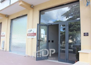 Foto 1 - Locale Commerciale Viale Giovanni XXIII
snc, Palombara Sabina - foto 1