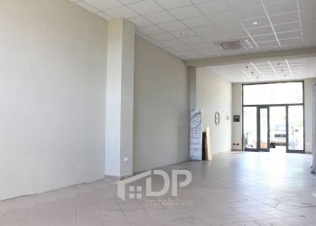 Foto 5 - Locale Commerciale Viale Giovanni XXIII
snc, Palombara Sabina - foto 5