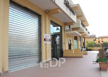 Foto 12 - Locale Commerciale Viale Giovanni XXIII
snc, Palombara Sabina - foto 12