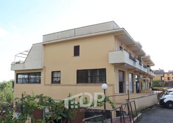 Foto 16 - Locale Commerciale Viale Giovanni XXIII
snc, Palombara Sabina - foto 16