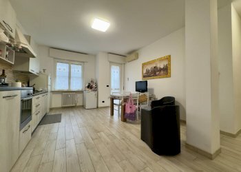 Soggiorno - Four-room apartment VIA PADOVA
353, Milano - photo 2