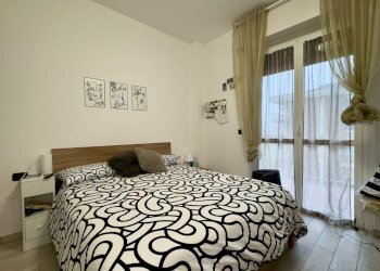 Camera da letto - Four-room apartment VIA PADOVA
353, Milano - photo 3