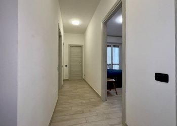 Corridoio - Four-room apartment VIA PADOVA
353, Milano - photo 9