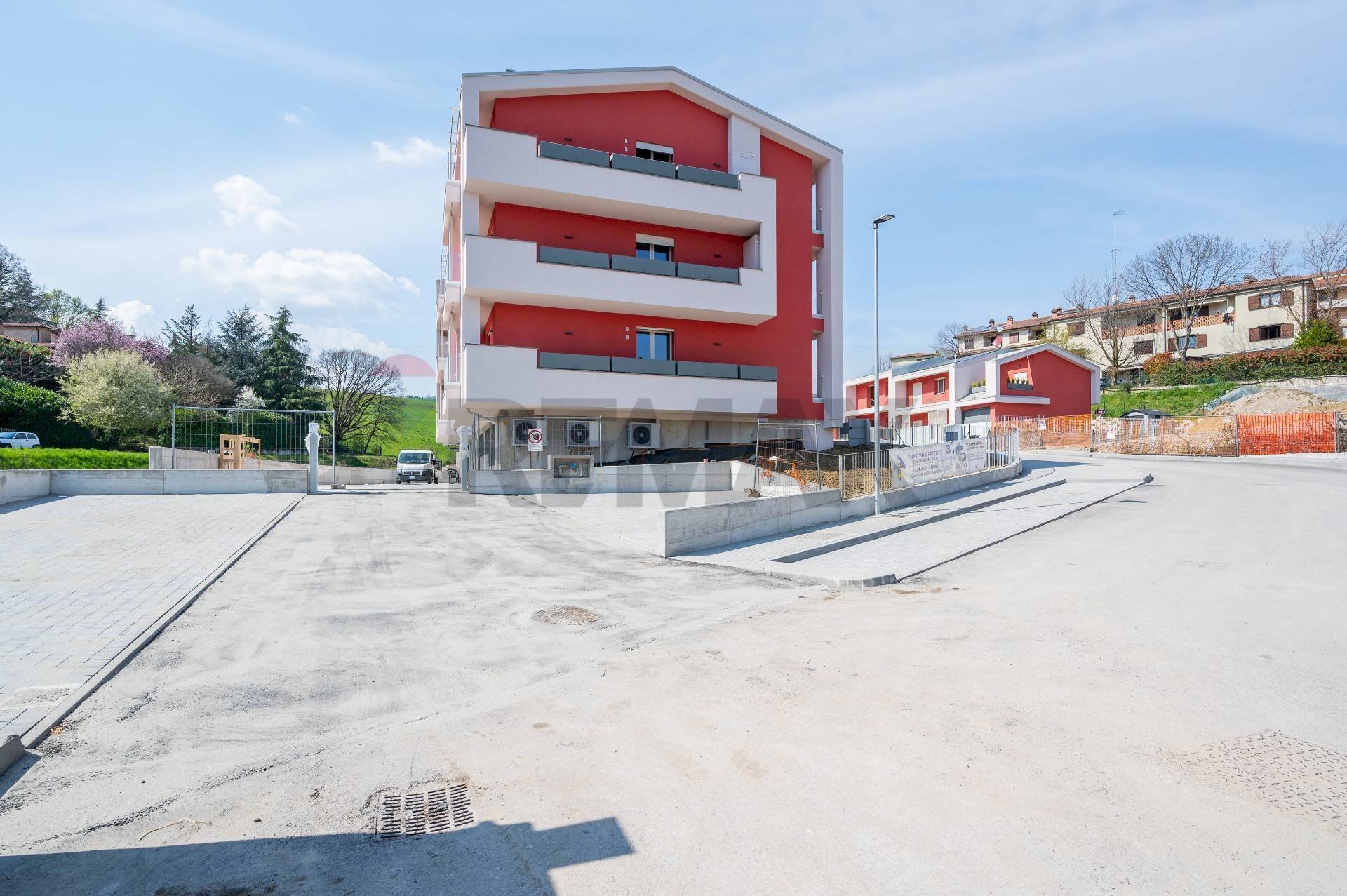 Edificio all\'aperto - Trilocale VIA FOCHI
 
snc, Langhirano - foto 1