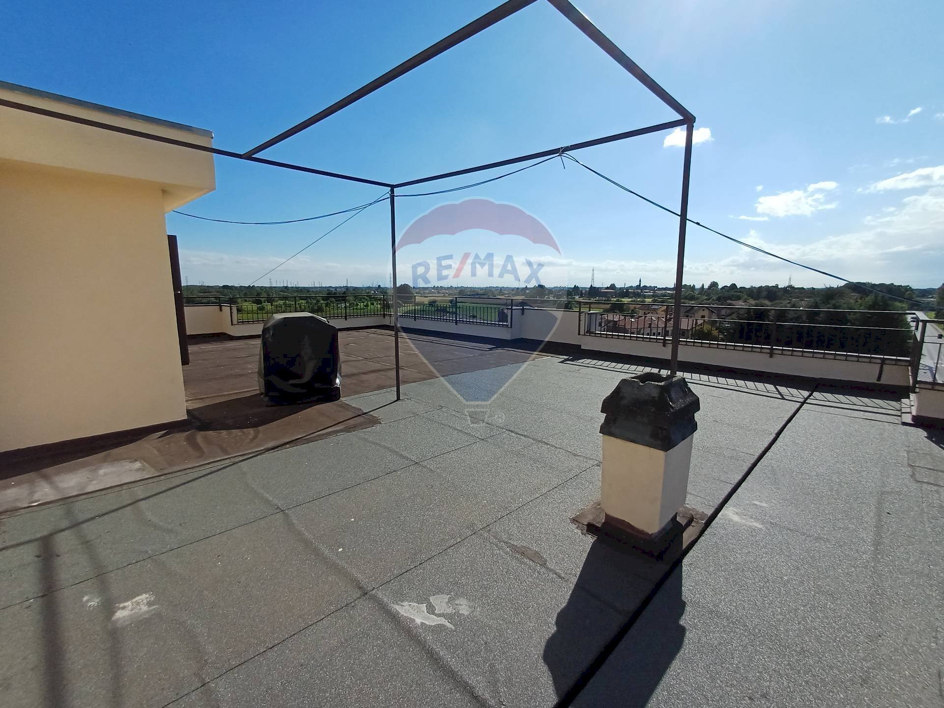 Terrazza - Three-room apartment via Ugo Festini
20, Paderno d'Adda - photo 3