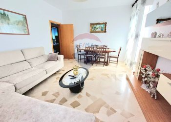 Sala da pranzo - Trilocale via Ugo Festini
 
20, Paderno d'Adda - foto 5