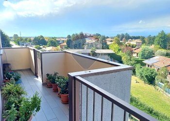 Balcone - Trilocale via Ugo Festini
 
20, Paderno d'Adda - foto 11