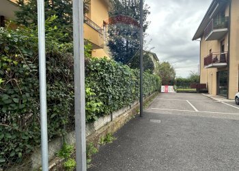 Edificio all\'aperto - Locale Commerciale viale Giuseppe Verdi
 
18, Merate - foto 4