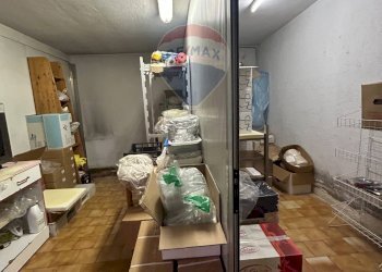 Dispensa di stoccaggio - Locale Commerciale viale Giuseppe Verdi
 
18, Merate - foto 19