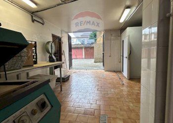 Parcheggio - Locale Commerciale viale Giuseppe Verdi
 
18, Merate - foto 20