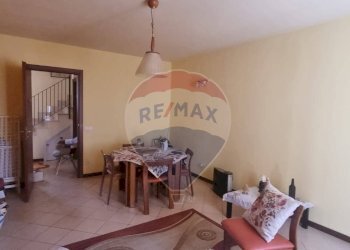 Sala da pranzo - Quadrilocale VIA Q
 
1, Castelbuono - foto 8