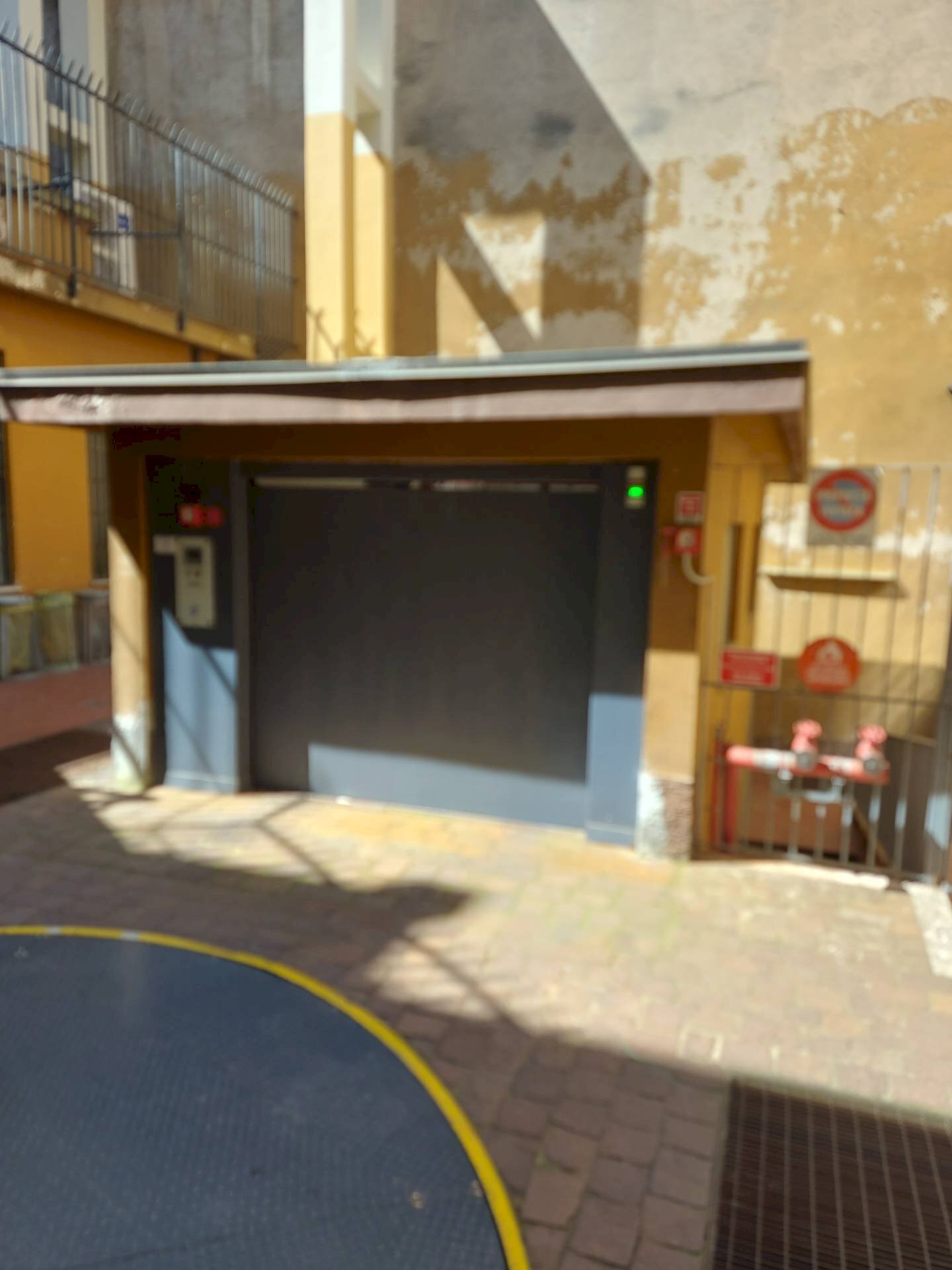 Foto 1 - Box Via Lodovico Mancini
 
1, Milano - photo 1