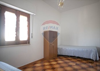 Camera / camera da letto - Casa indipendente via di Emilia
 
10, Vizzini - foto 11