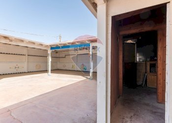 Terrazza - Attività Commerciale Via Costa Esperia, Vittoria - foto 9