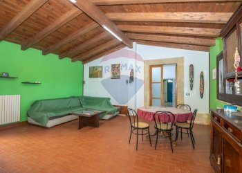 Sala da pranzo - Villa CONTRADA DESERTO
 
227, Comiso - foto 5