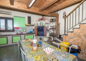 Sala da pranzo - Villa CONTRADA DESERTO
 
227, Comiso - foto 40