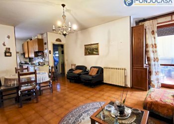 soggiorno - Quadrilocale Via del Ceppetto
 
43, Camaiore - foto 1