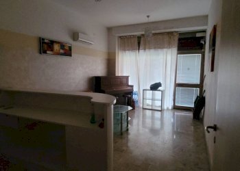 Foto 1 - Locale Commerciale piazza Vittime dei lager nazisti
 
21, Pontedera - foto 1