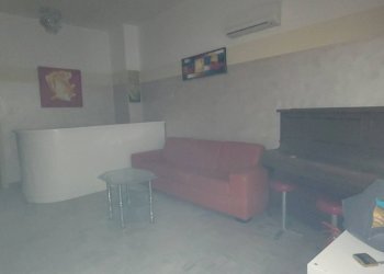 Foto 2 - Locale Commerciale piazza Vittime dei lager nazisti
 
21, Pontedera - foto 2