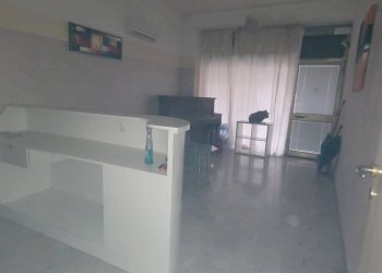 Foto 3 - Locale Commerciale piazza Vittime dei lager nazisti
 
21, Pontedera - foto 3