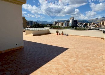 Terrazza - Appartamento piazza ponte Ammiraglio
 
245, Palermo - foto 21