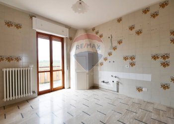 Stanza vuota - Trilocale Via 2 Giugno, Toritto - foto 4