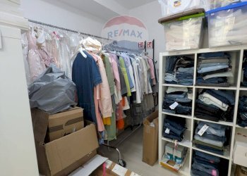 Cabina armadio - Commercial Premises Via Alessandro Manzoni
 
97, Bari - photo 10