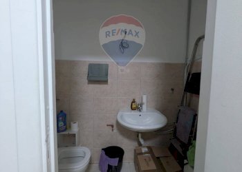 Bagno - Commercial Premises Via Alessandro Manzoni
 
97, Bari - photo 11