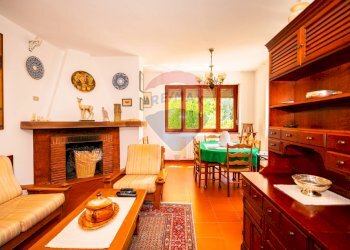 Sala da pranzo - Villa Regione Filigheddu
 
snc, Sassari - foto 25