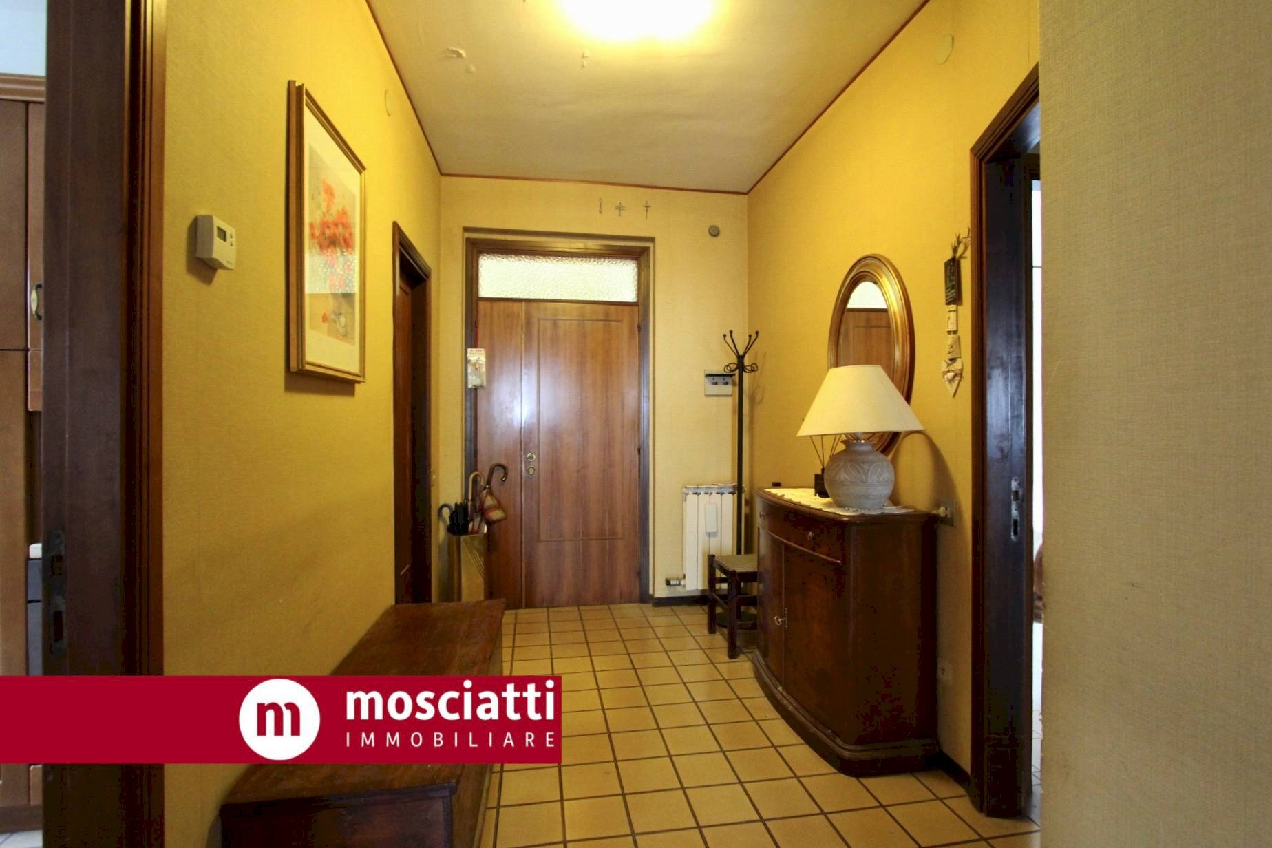 Foto 2 - Appartamento Via Enrico Fermi
 
2, Matelica - foto 2