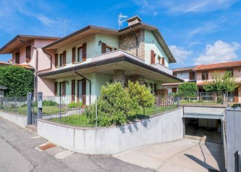 Foto 1 - Semi-detached house via Padania
 
snc, Corte Franca - photo 1