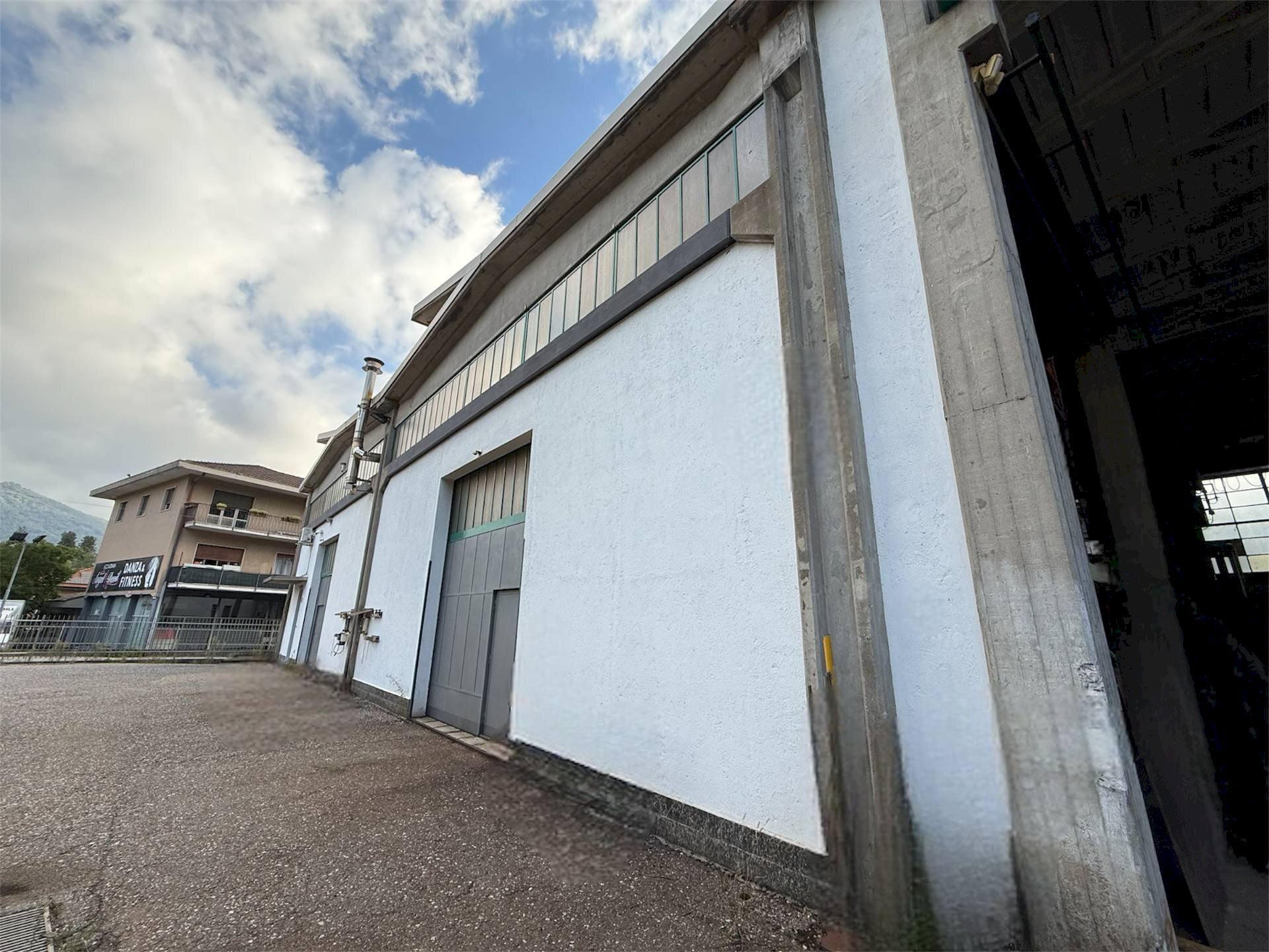 Foto 3 - Capannone VIA ANTONIO PACINOTTI
 
6, Varese - foto 3