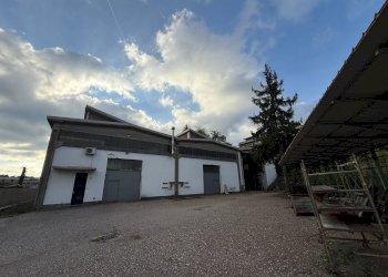 Foto 1 - Capannone VIA ANTONIO PACINOTTI
6, Varese - foto 1