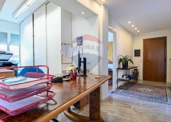 Hall / corridoio - Ufficio Via Torquato Taramelli
1, Bergamo - foto 24