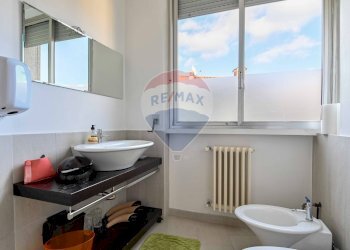 Bagno - Ufficio Via Torquato Taramelli
1, Bergamo - foto 43