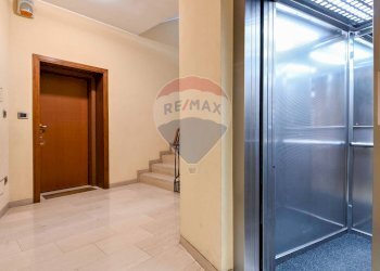 Ricezione / Lobby - Ufficio Via Torquato Taramelli
1, Bergamo - foto 48